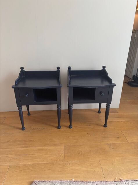 2 tables de chevet - Suède années 70/80
