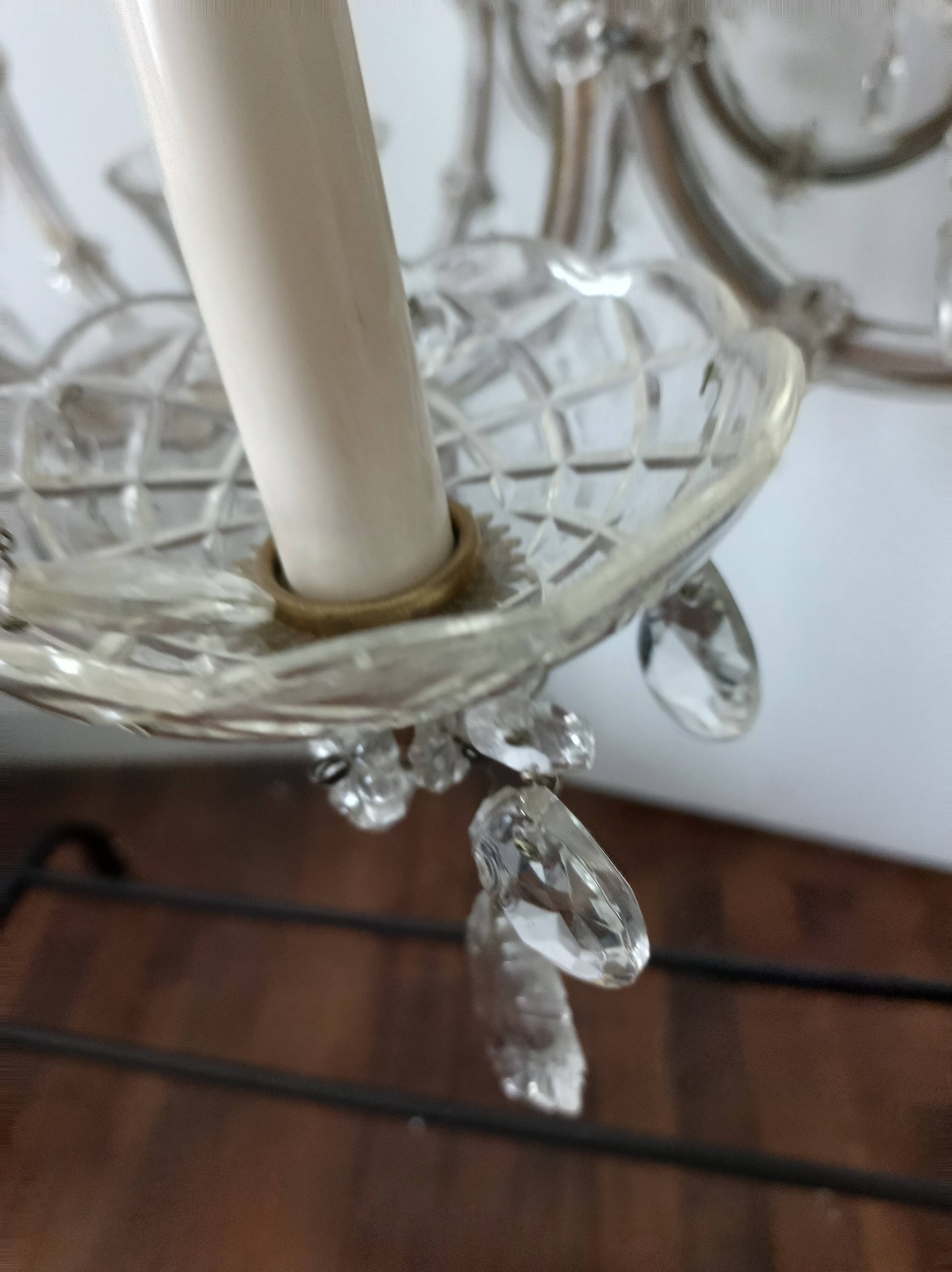 Glass pendant chandelier