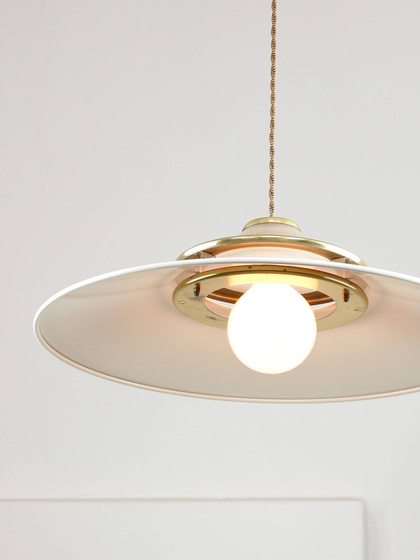 Lampe à suspension en laiton et métal vintage italienne, années 1970