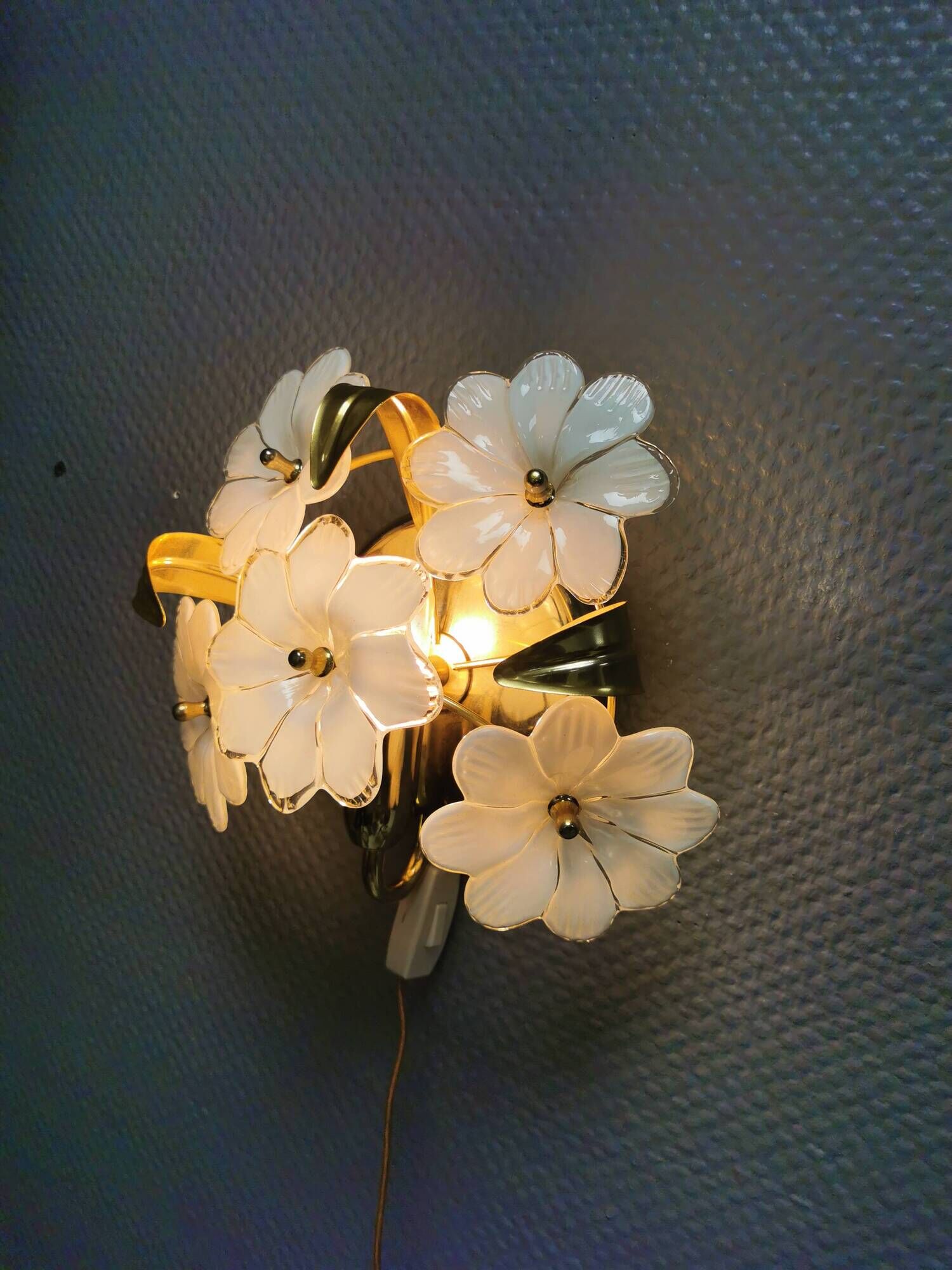 Swedish wall lamp in transparent and white glass shaped like flowers 1960s