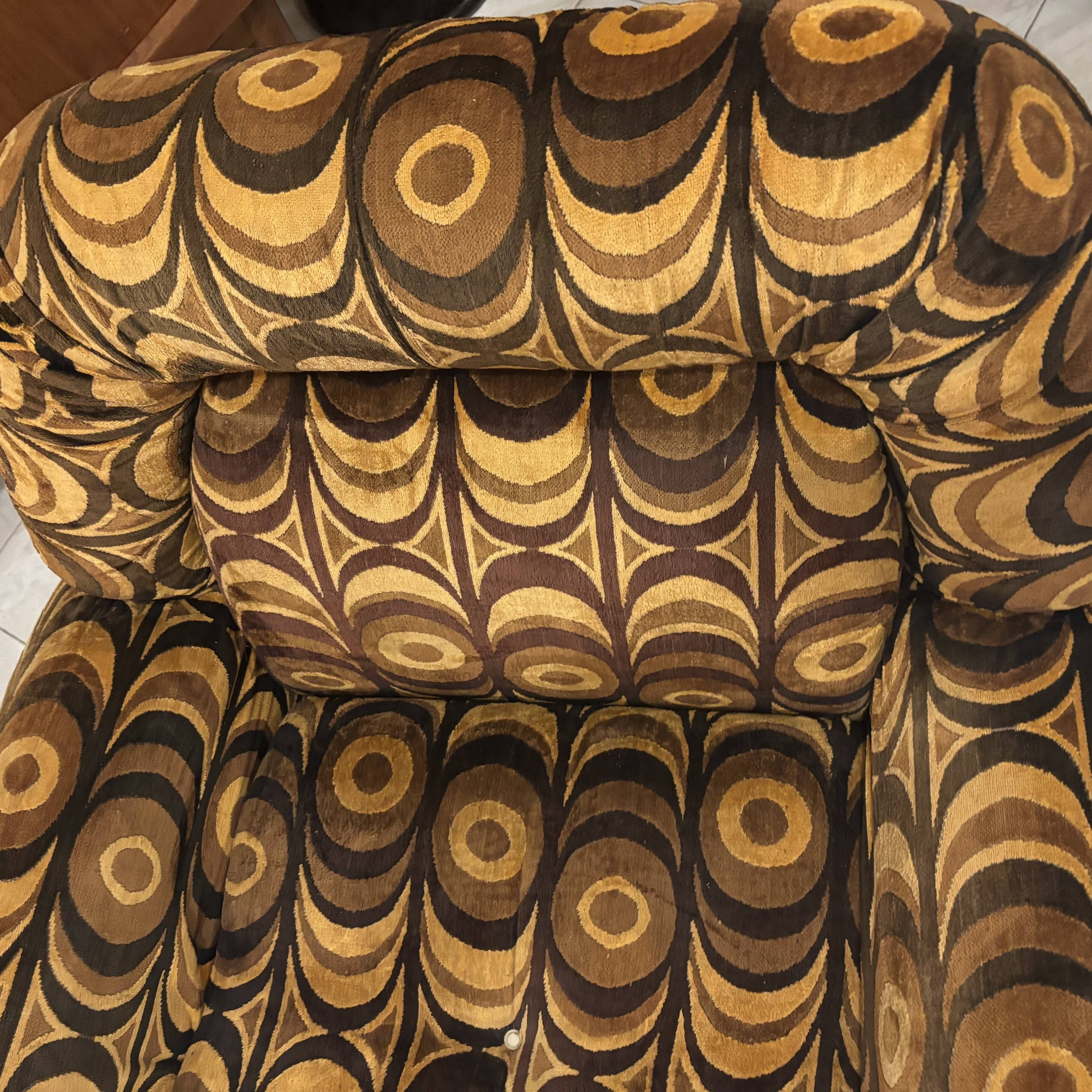 1970s psychedelic armchair