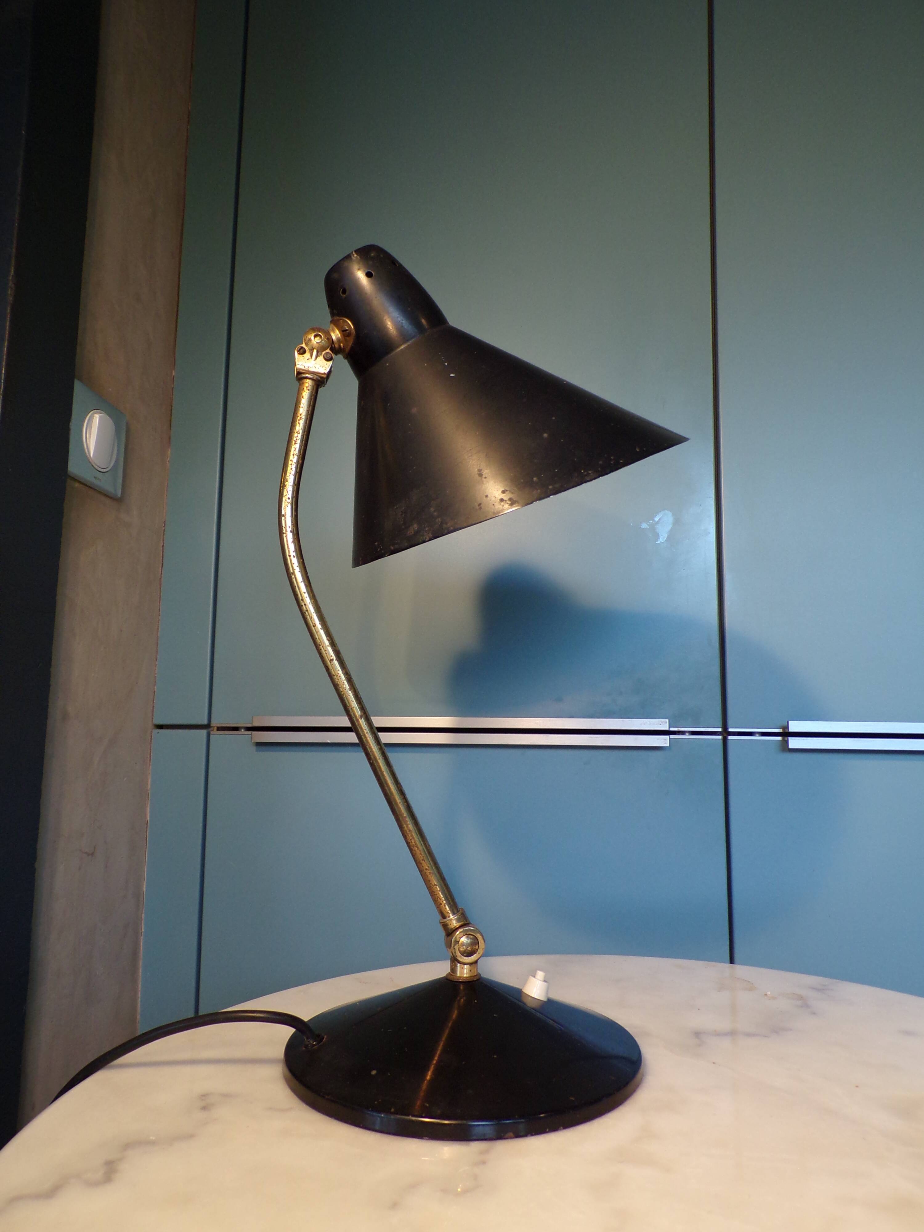 Hala articulated lamp