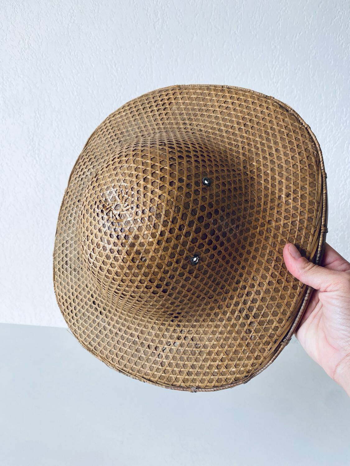 Ancien chapeau asiatique