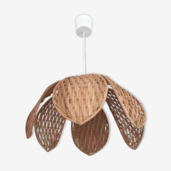 Suspension lotus flower in rattan