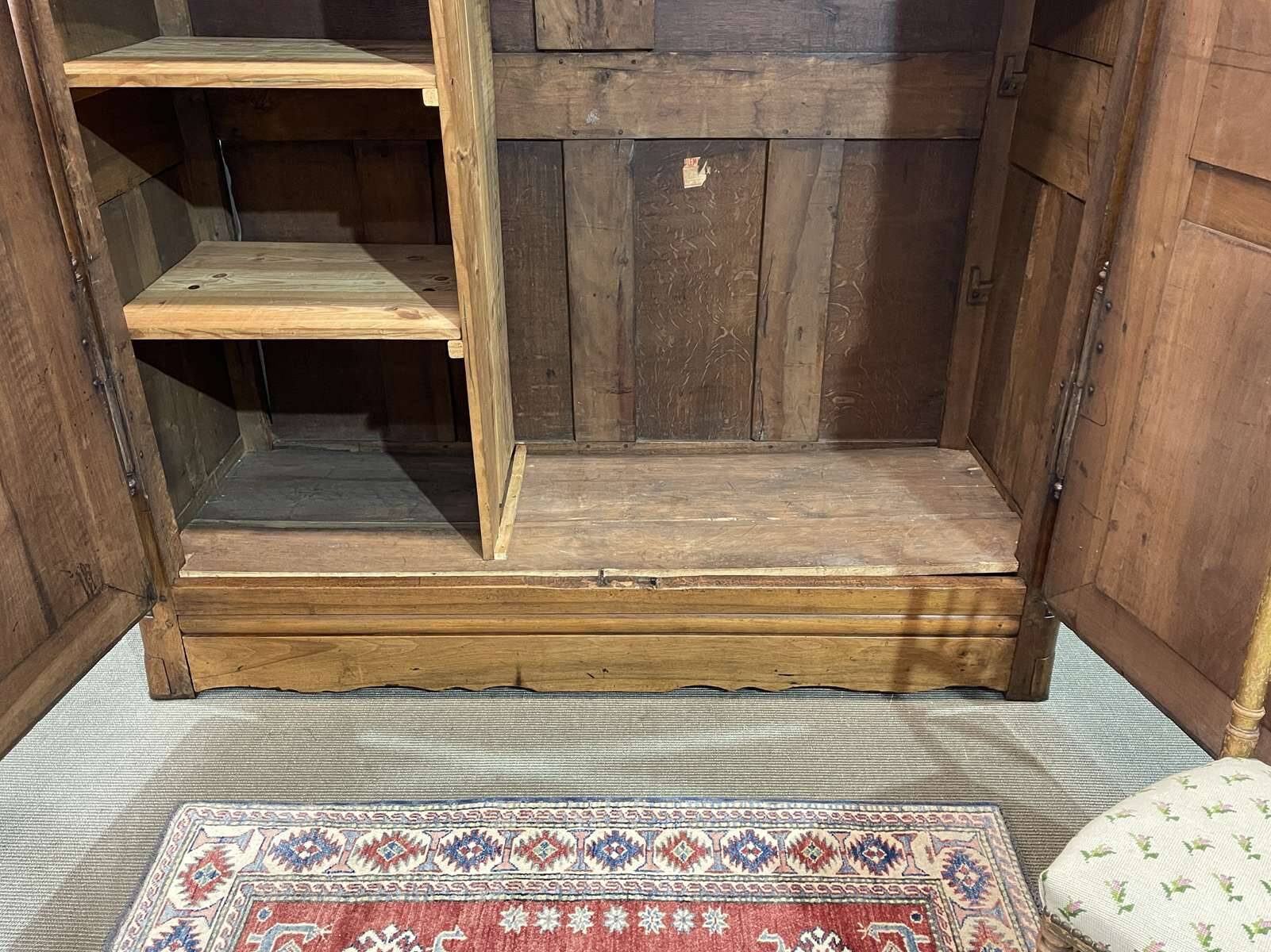 18th century walnut castle wardrobe - fully removable