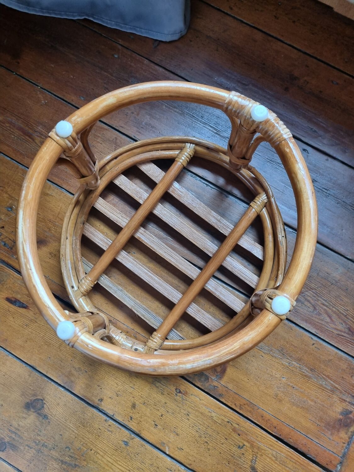 Rattan pouf