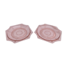 Paire anciennes assiettes verre moulé rose