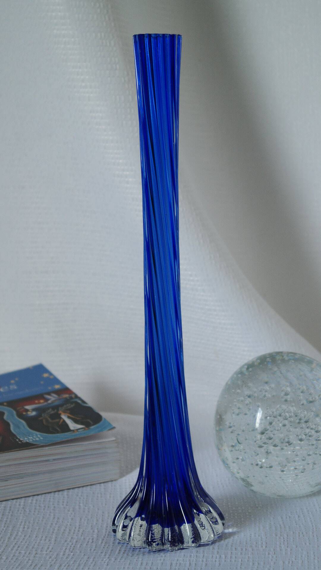 Twisted glass soliflore vase