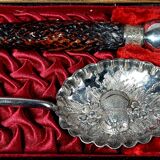 Antique English silver plated and wood dessert service cutlery B522