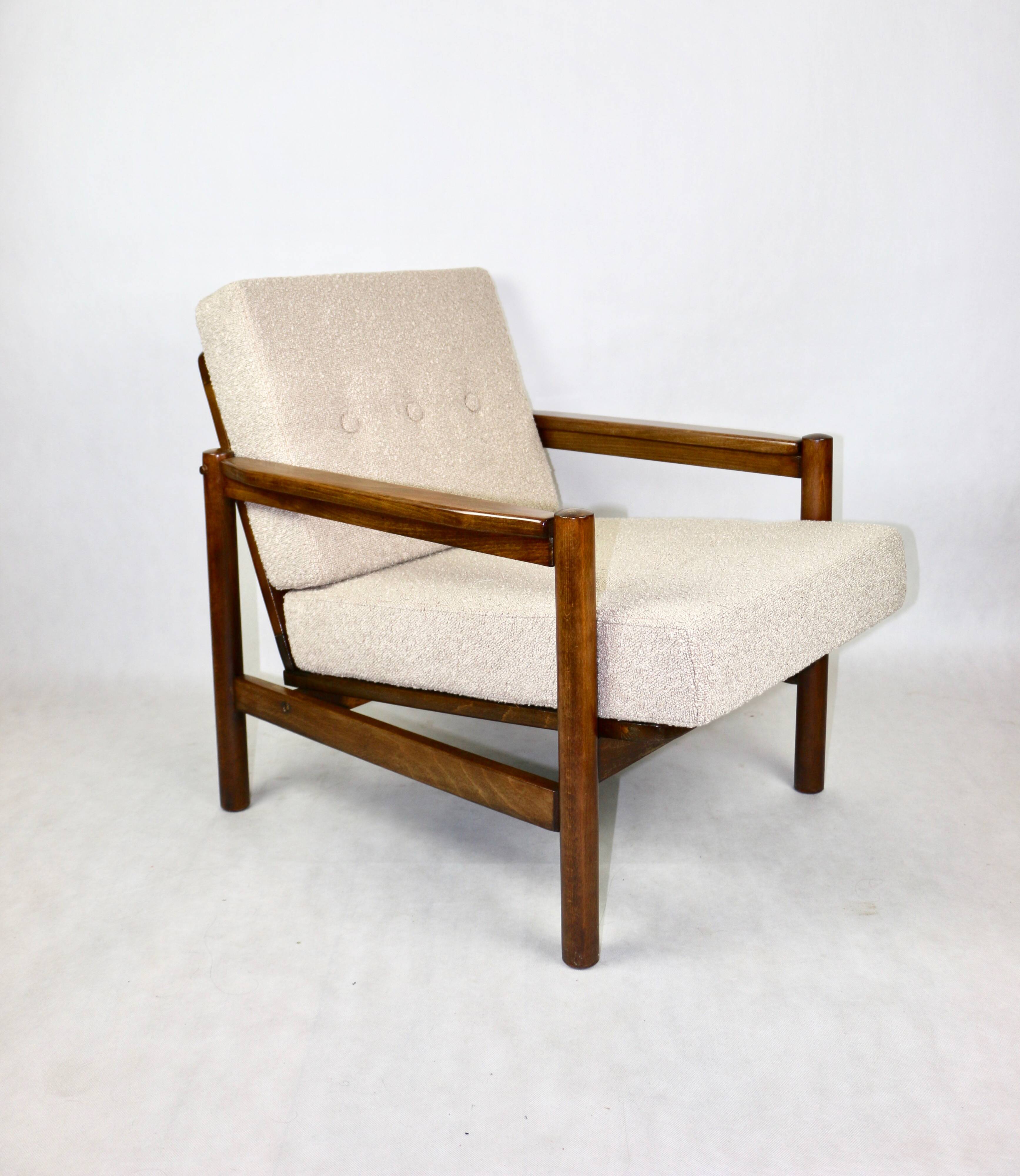 Vintage Armchair in Beige Boucle, 1970s
