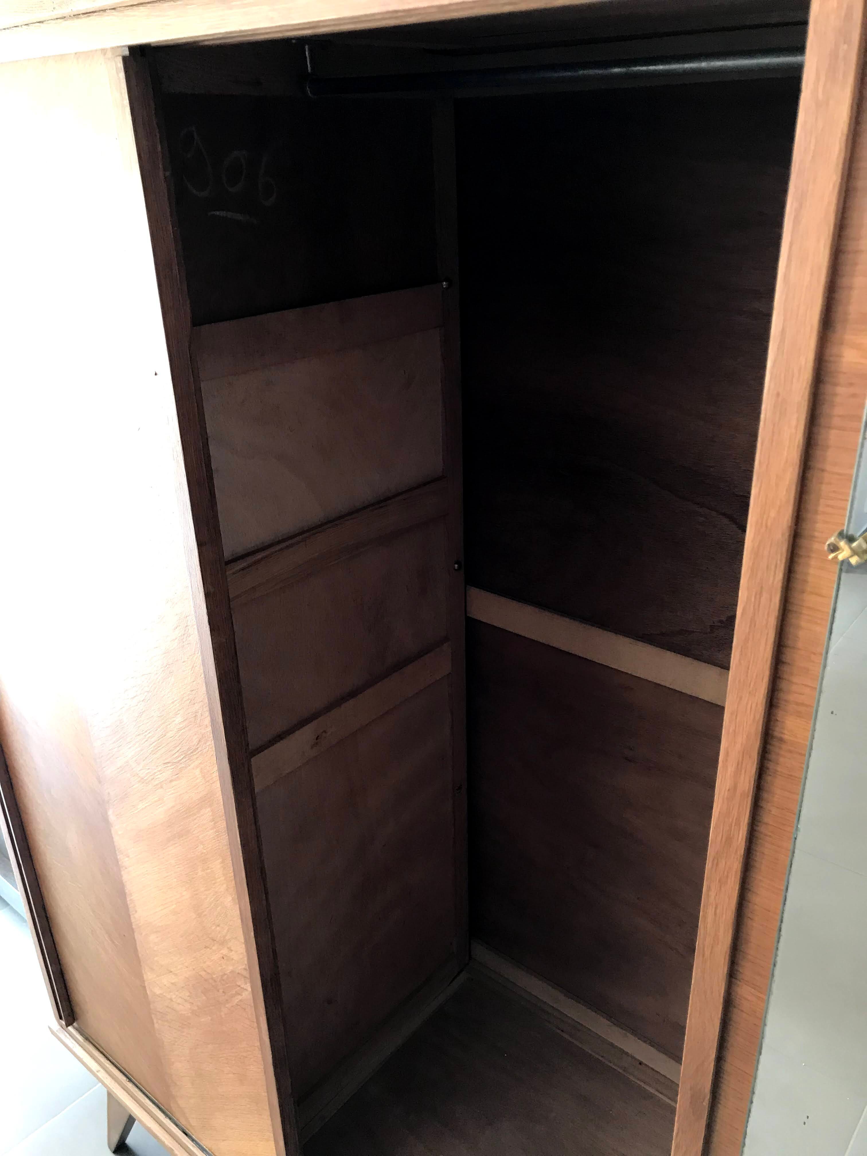 Wardrobe sewing door