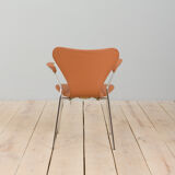 Series 7 chair model 3207 by Arne Jacobsen , Denmark 1980