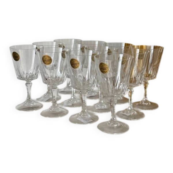 Verres à pieds en cristal d’Arques