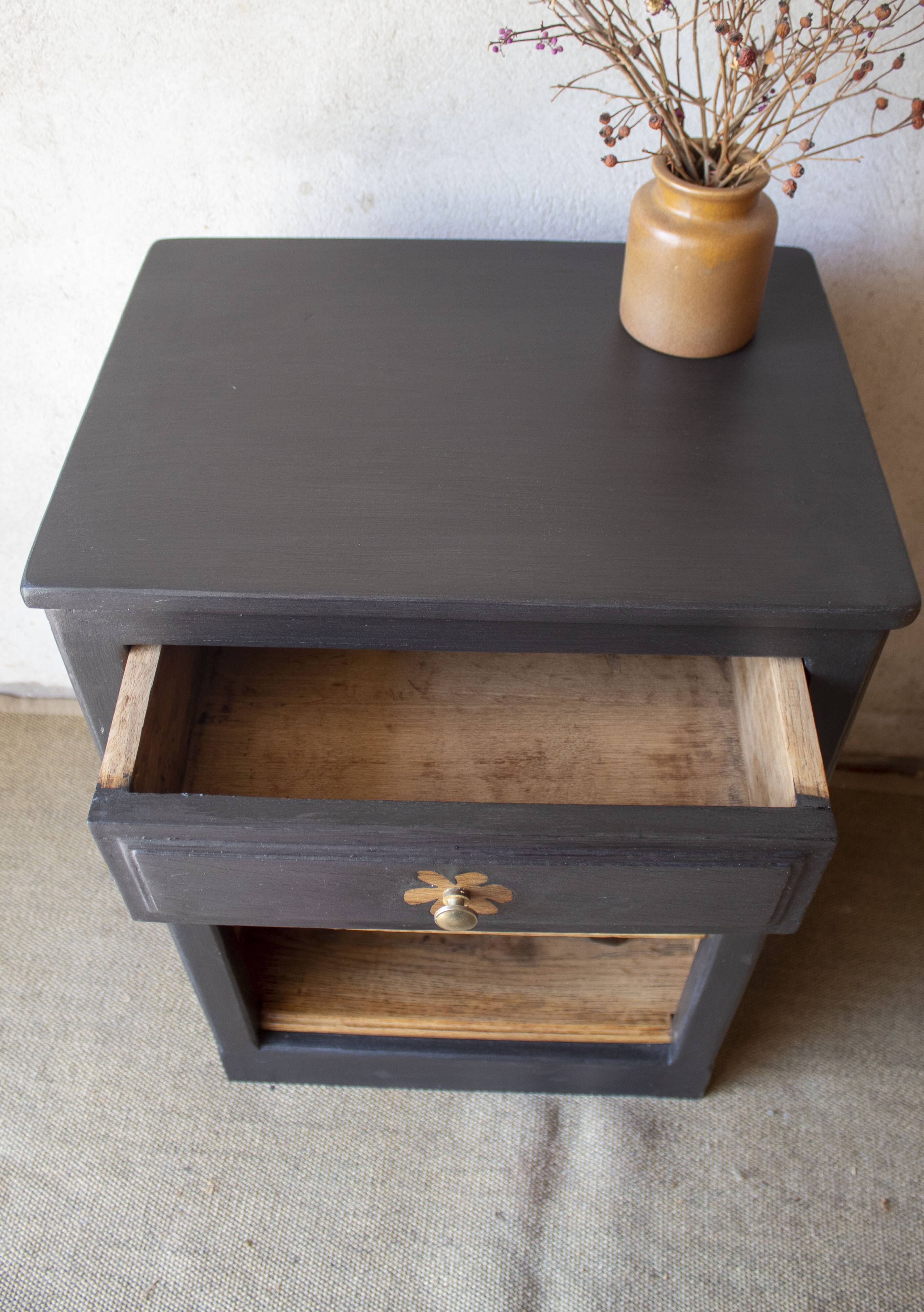 Low bookshelf furniture