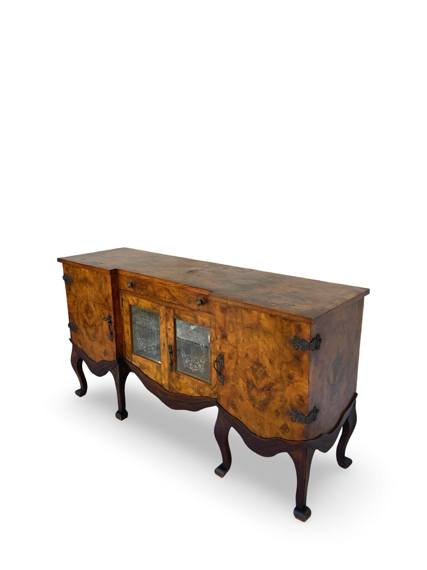 Buffet en noyer burr italien, années 1930.
