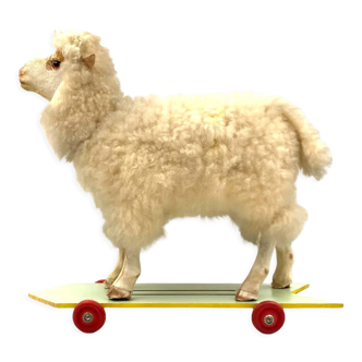 Folk art sheep rolling toy, first half of 20th century