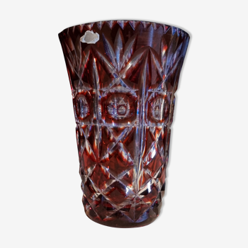 Red crystal vase