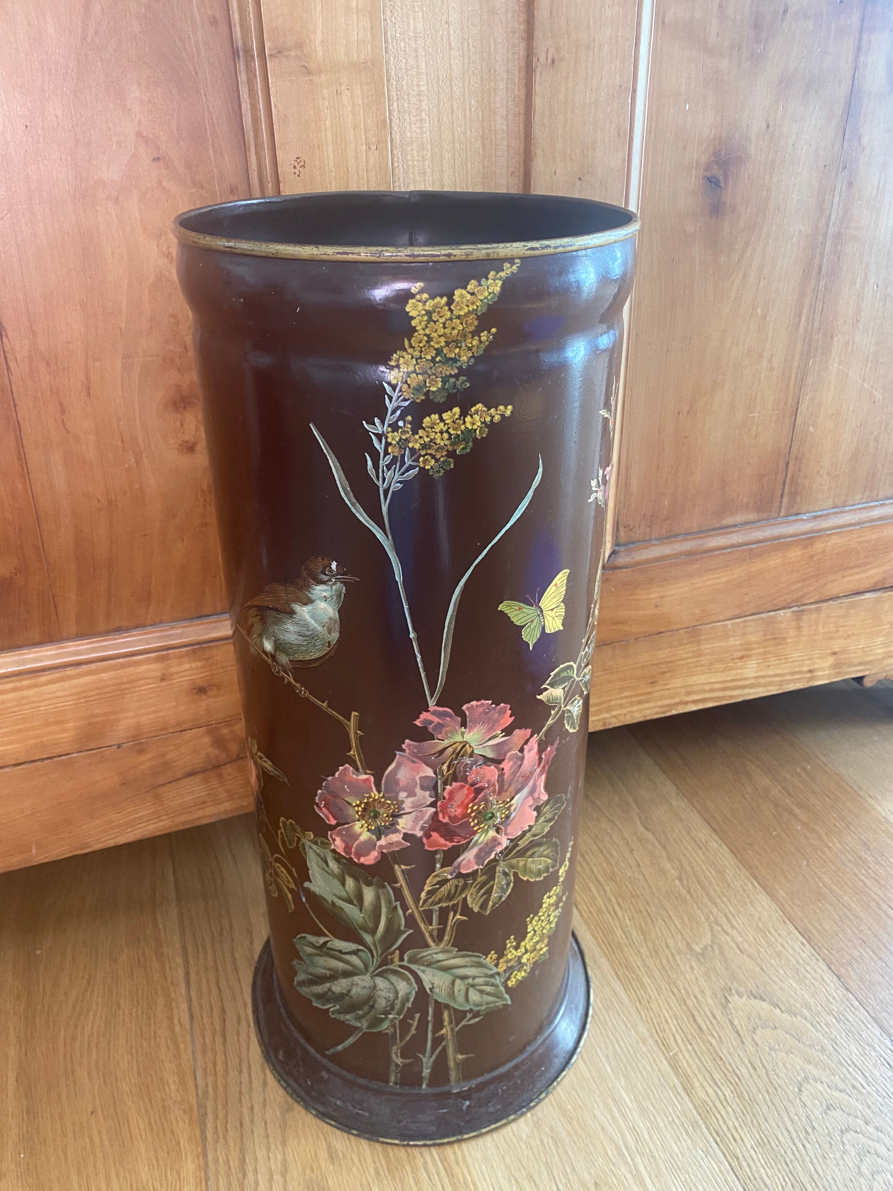 Napoleon III painted sheet metal umbrella holder