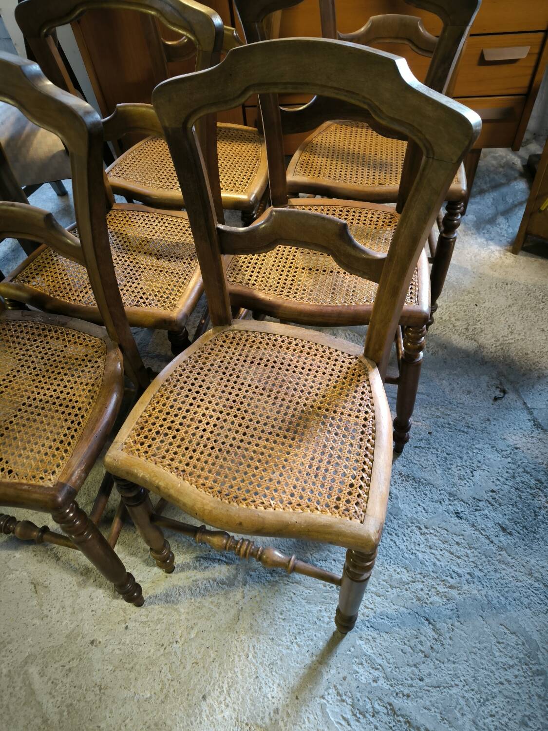 Set of 6 chairs in solid walnut and caning, circa 1870