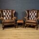 Ensemble de fauteuils Chesterfield avec repose-pieds