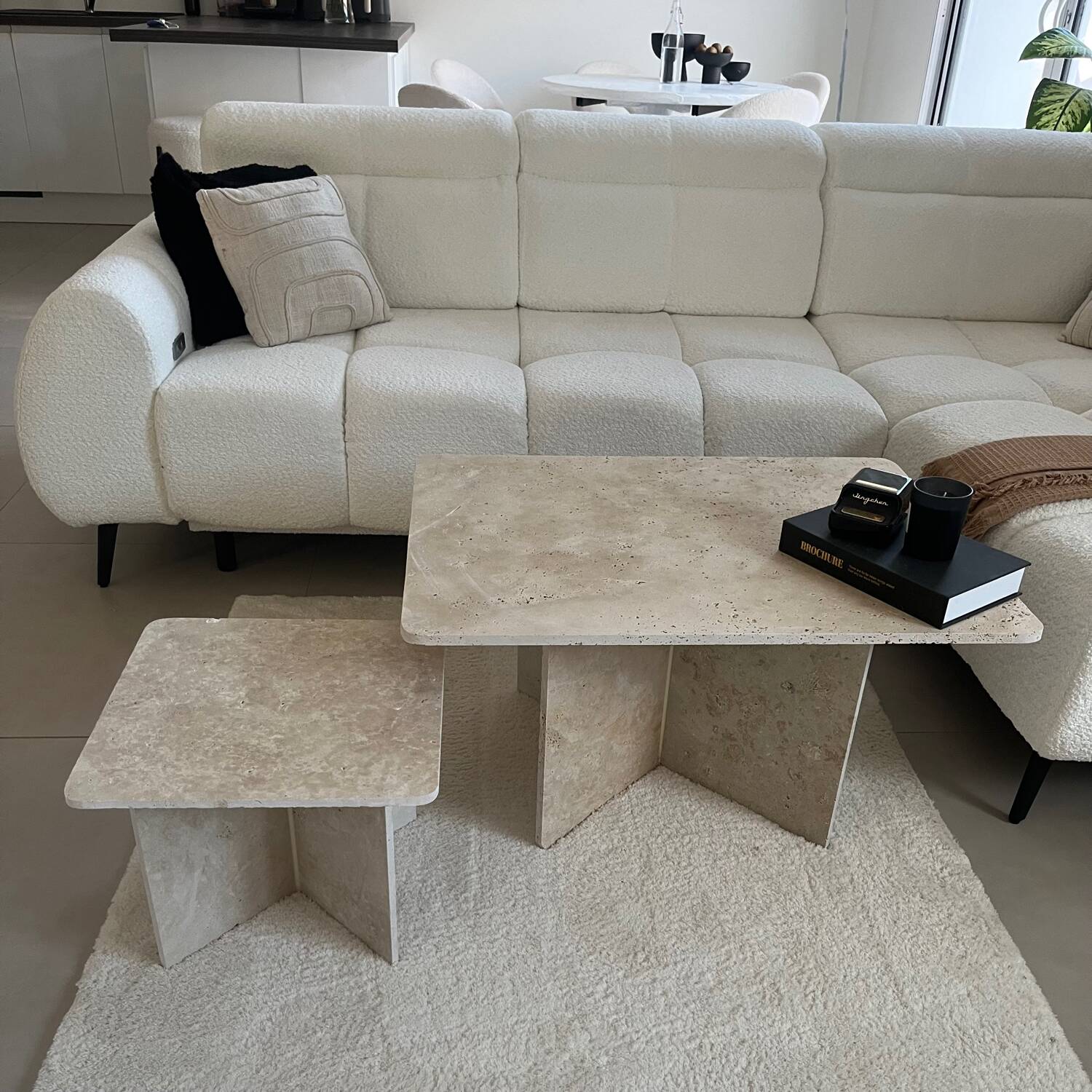 2 rectangular coffee tables in travertine
