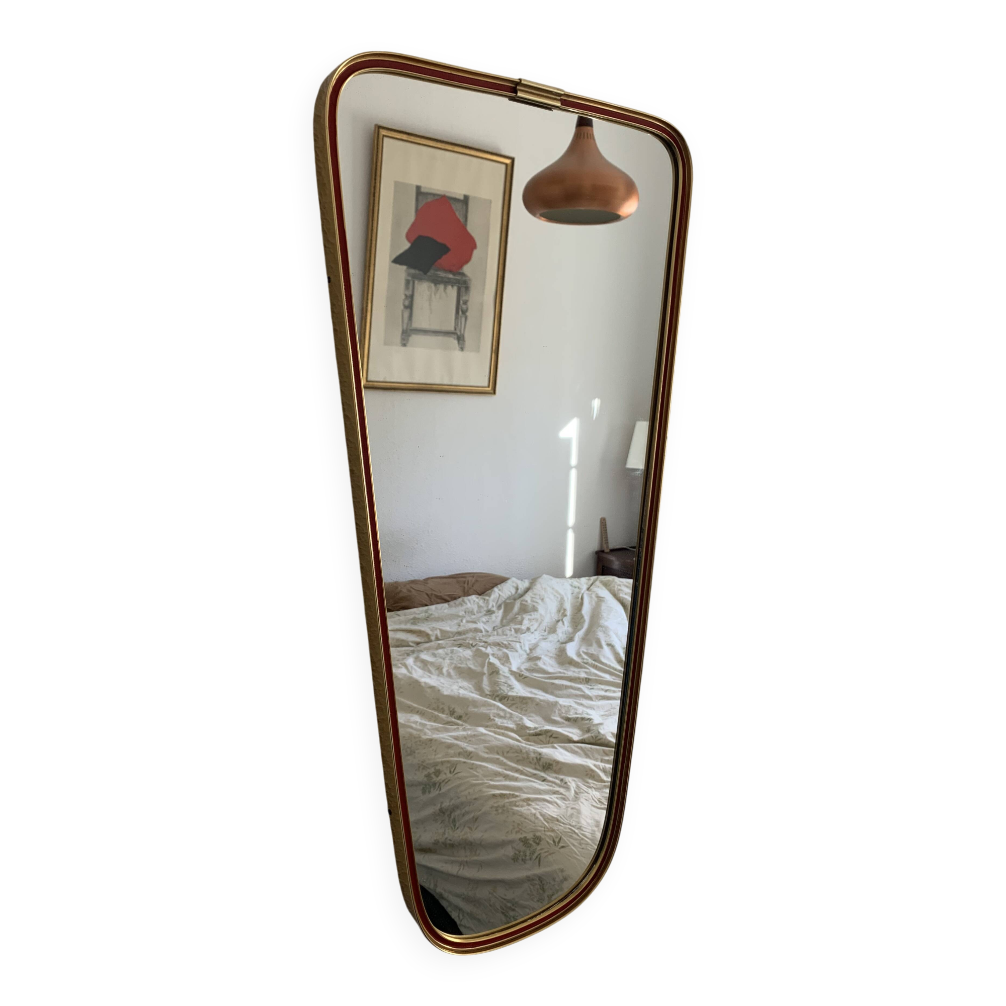 Vintage 1960s asymmetrical free-form rearview mirror, gold and red - 71 x 3