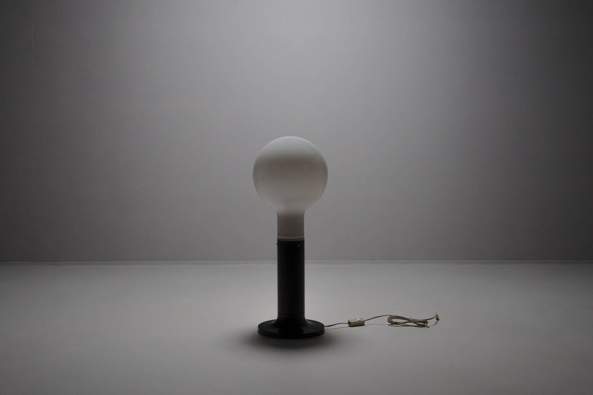 Space age floor lamp in glass & metal by Temde Leuchten