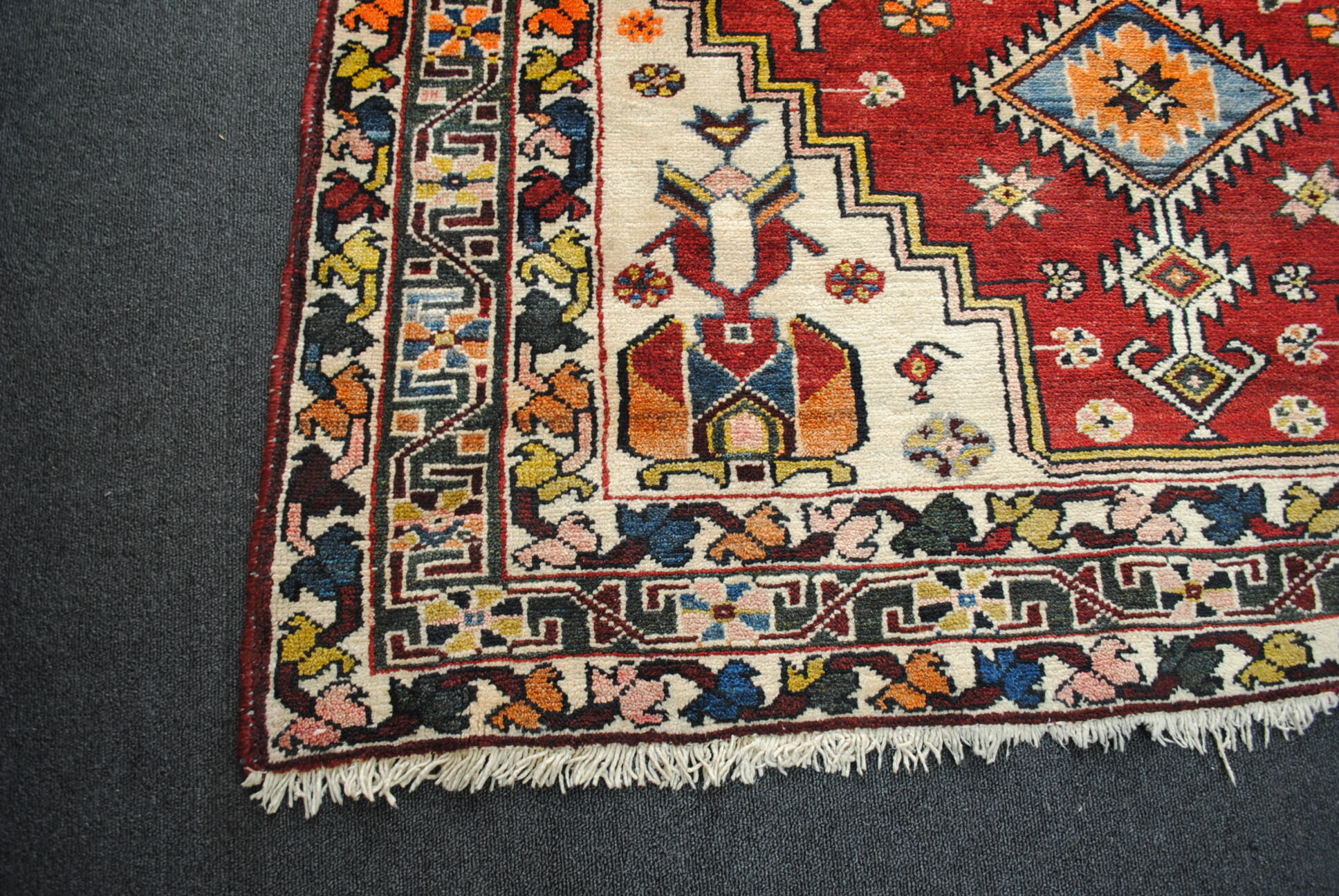 Carpet Persian athentique of the 1970s, knotted hands 208x134cm