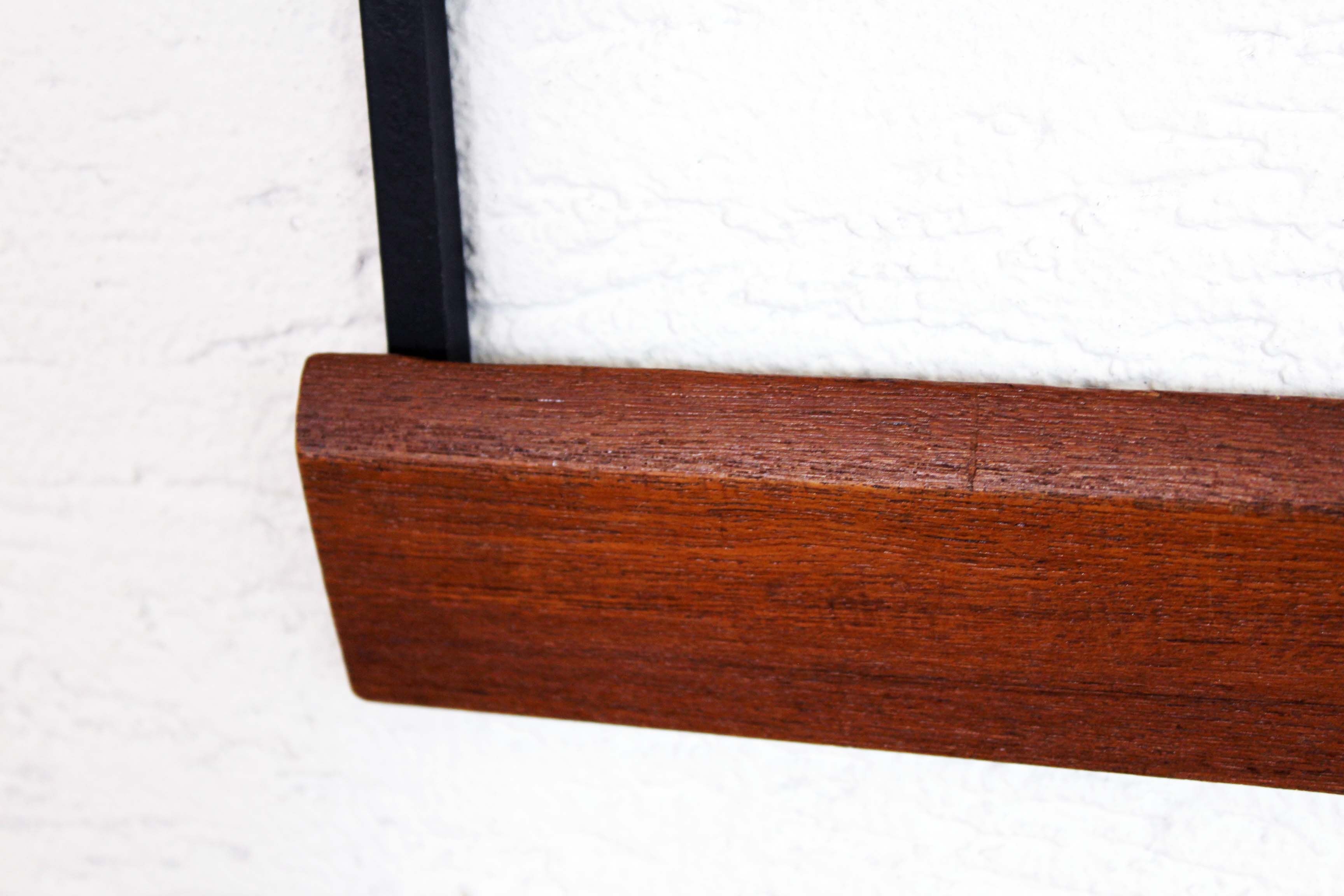 Superb jacket with a removable hooks door