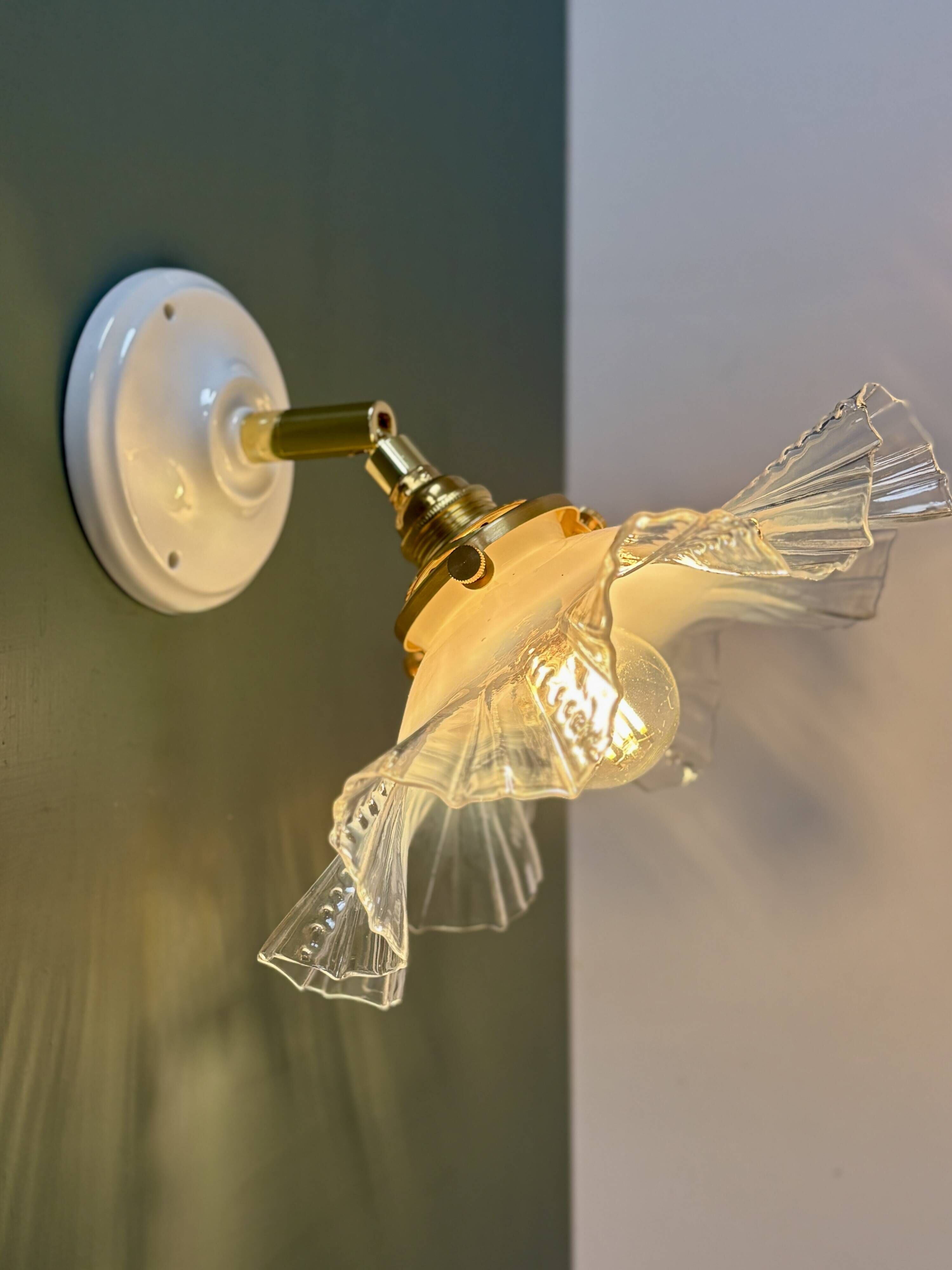 Applique abat-jour vintage en verre blanc et transparent