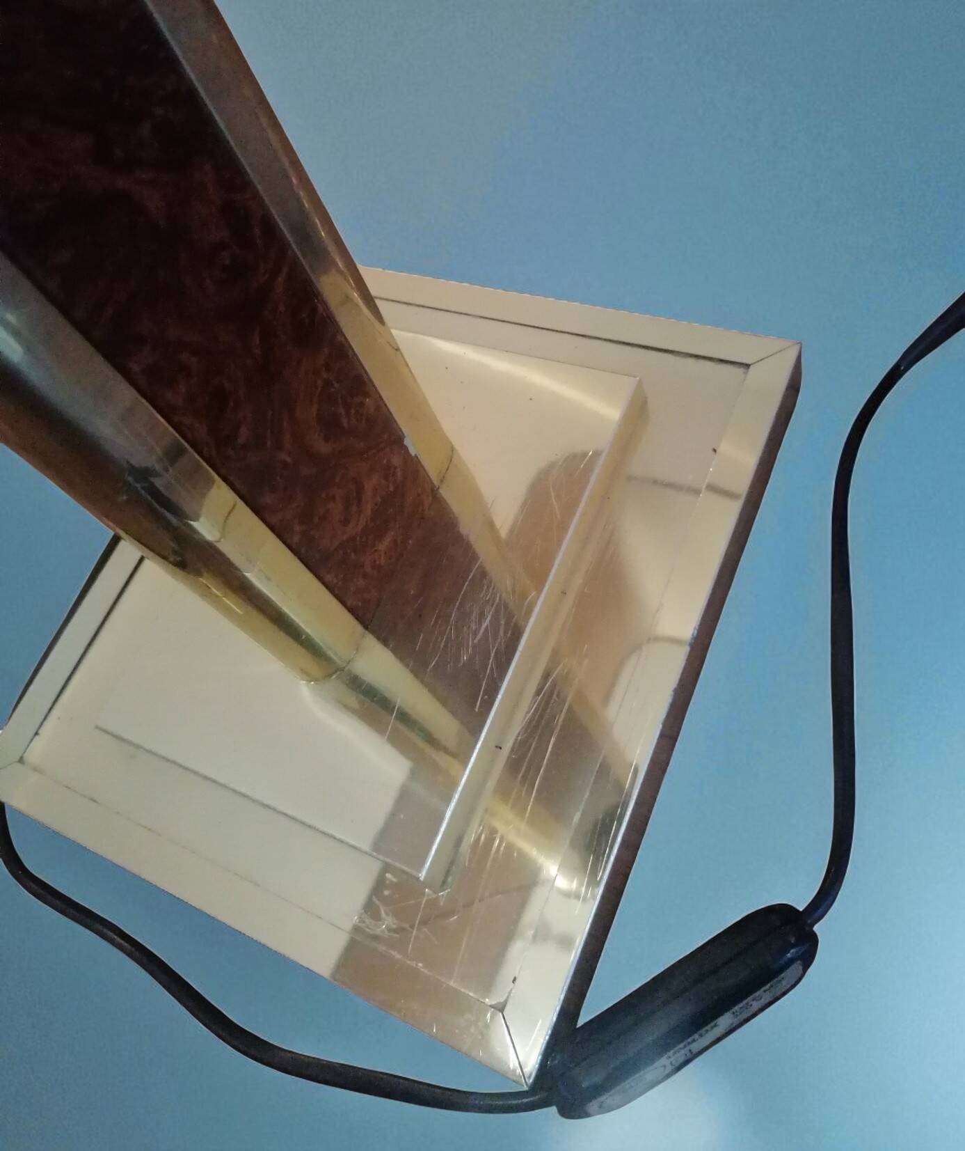 Vintage / art deco / 1950s brass table lamp.