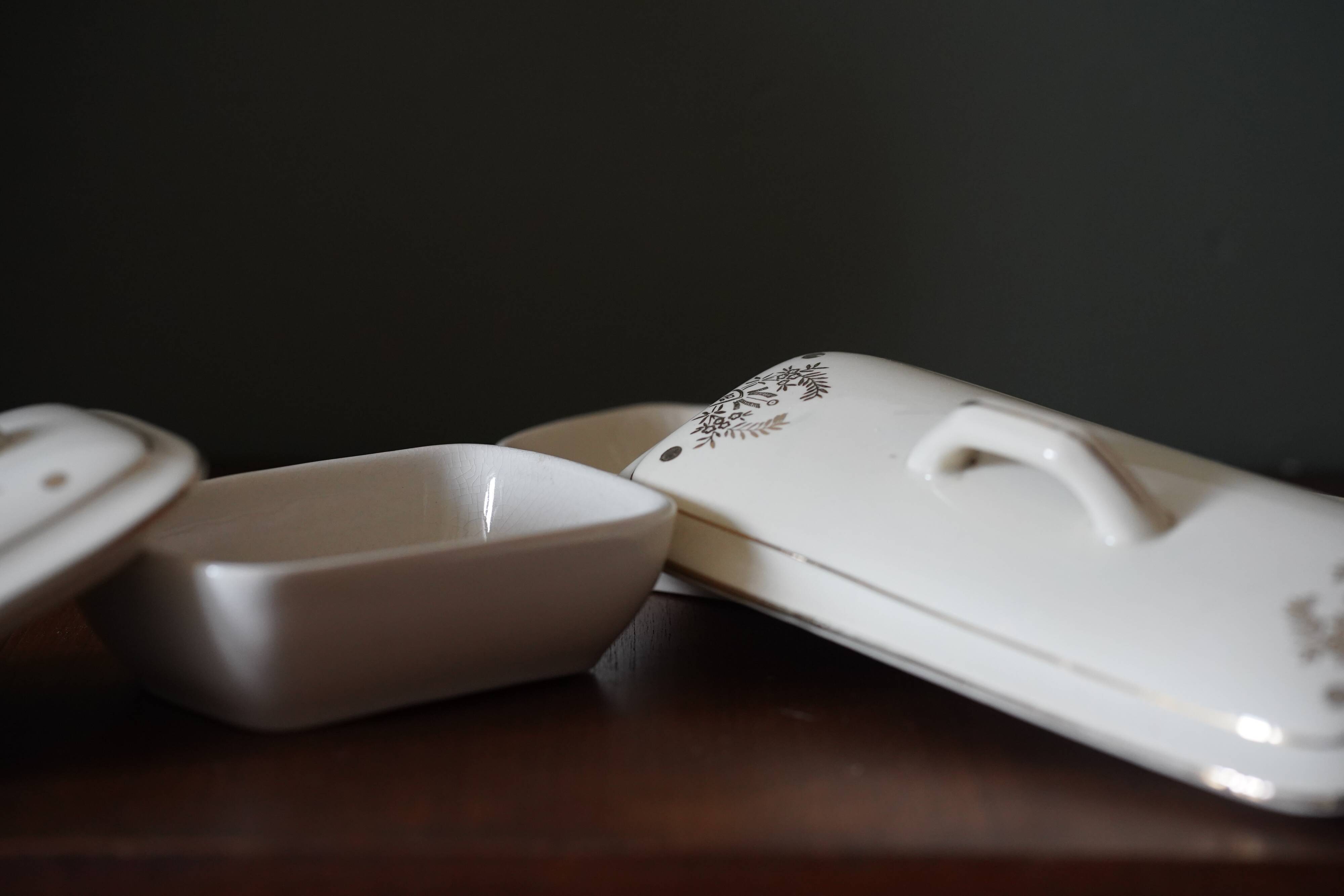 Bathroom box accessories