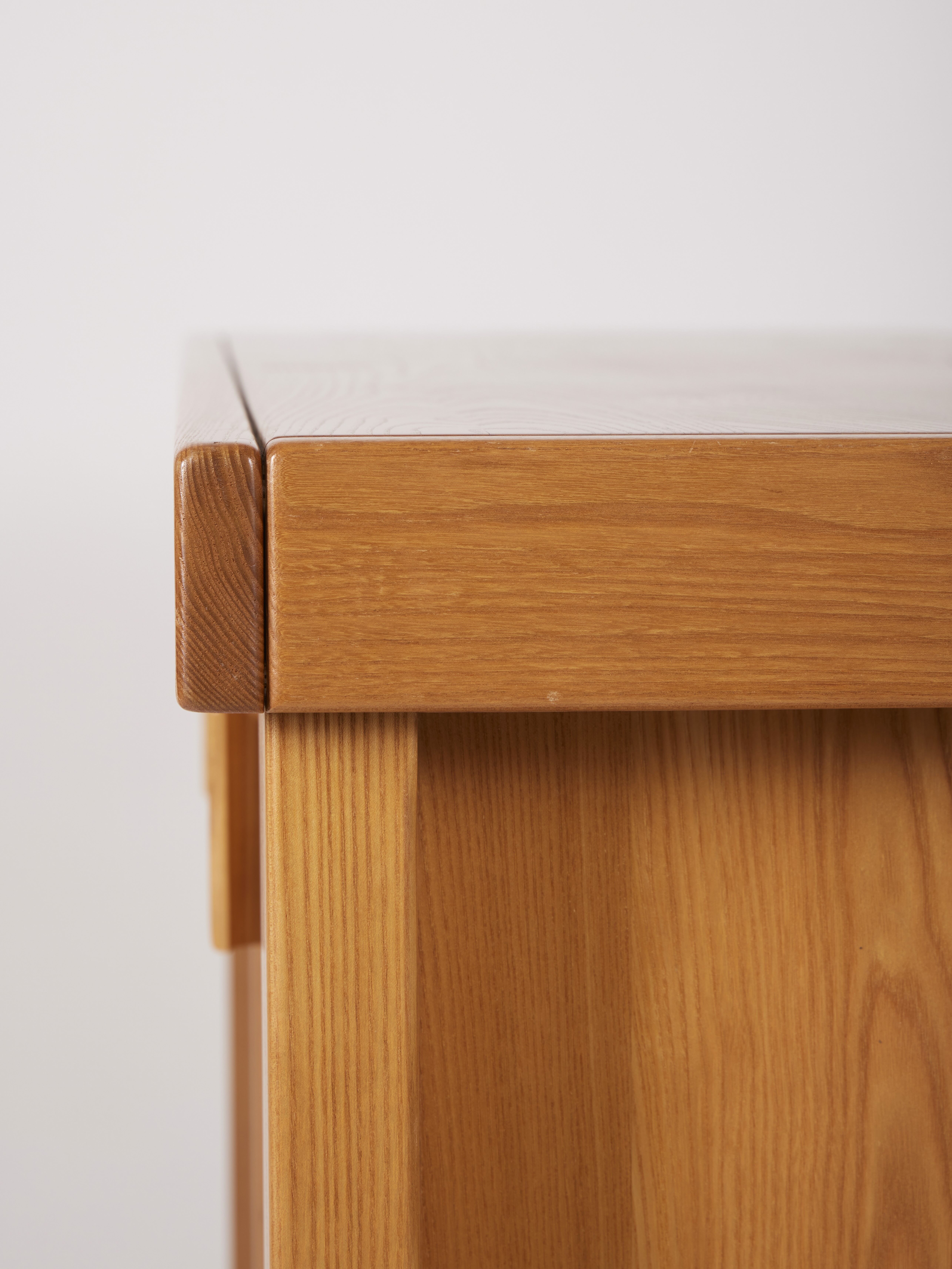 Solid elm sideboard House Regain 1970s