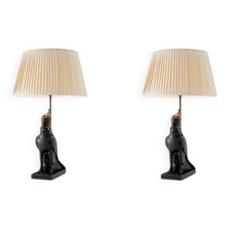 Paire de lampes de table modèle Horus, bronze patiné.