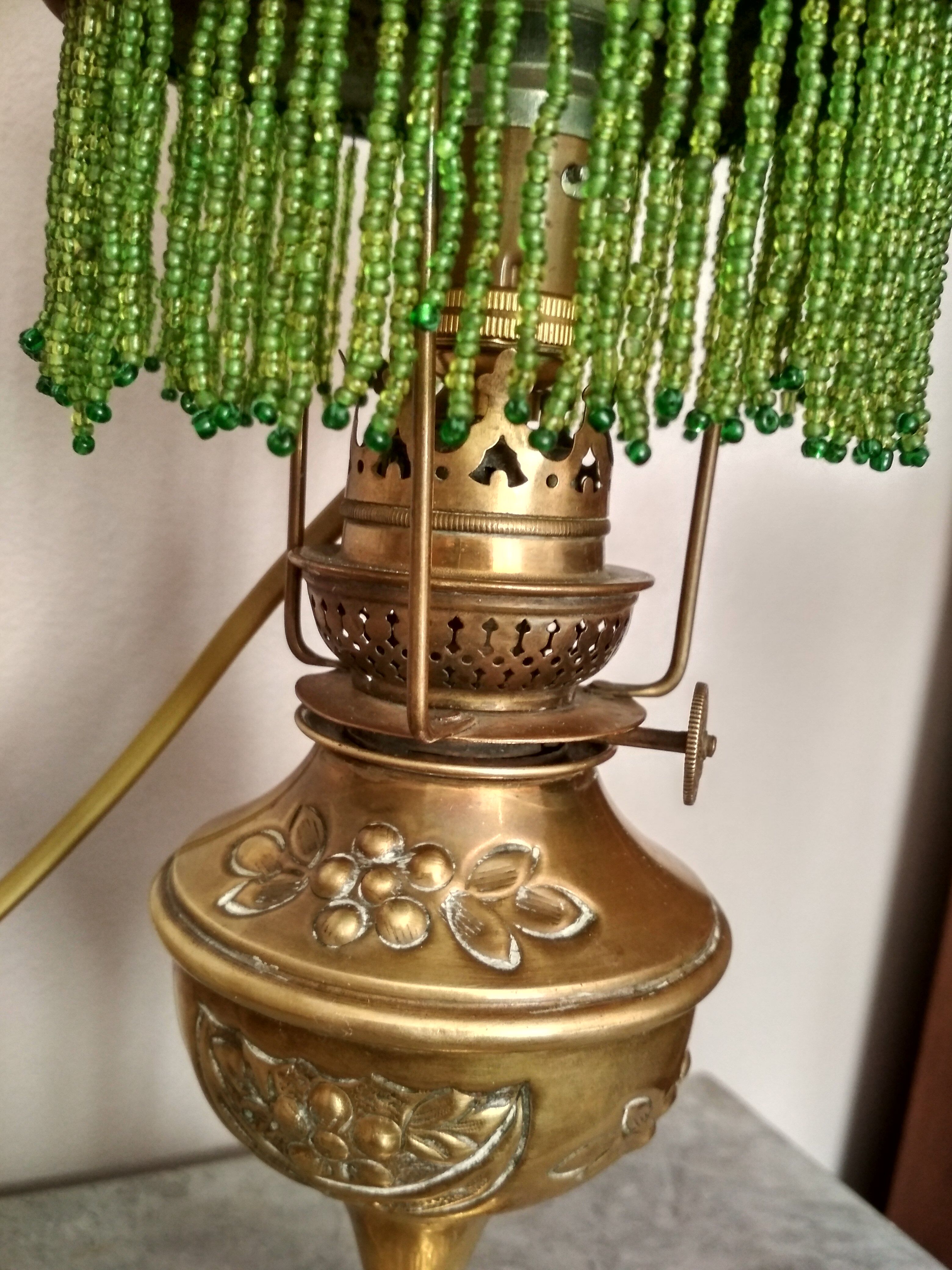Lampe en laiton "La Parisienne" fin 19ème s.