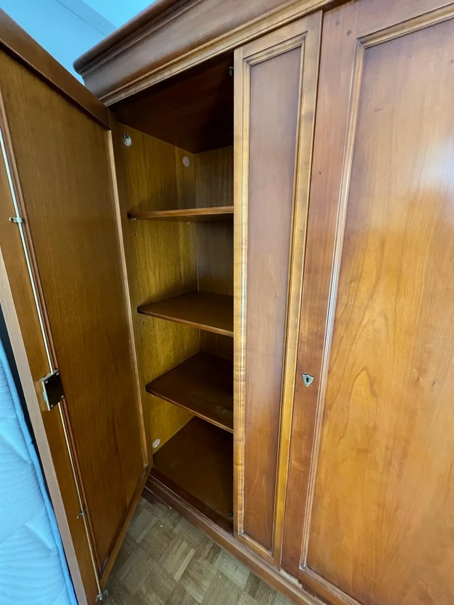 Wooden wardrobe – 2 moulded doors
