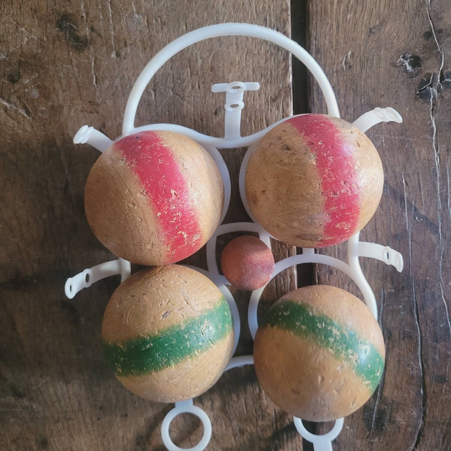 60s wooden boules game