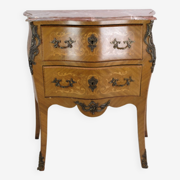 Chest of drawers made in walnut with marble top from 1860s