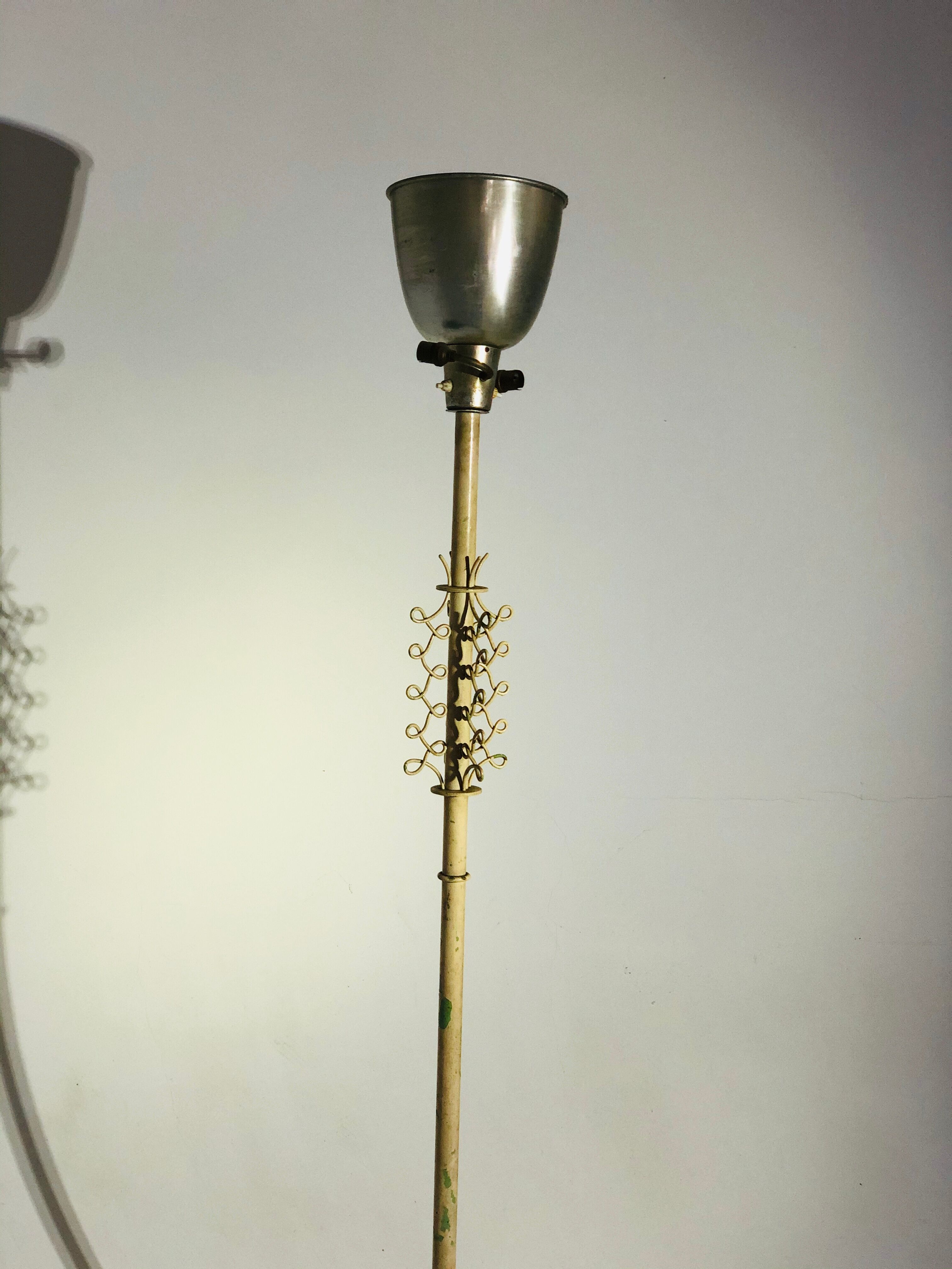 Vintage floor lamp entirely composed of white lacquered metal