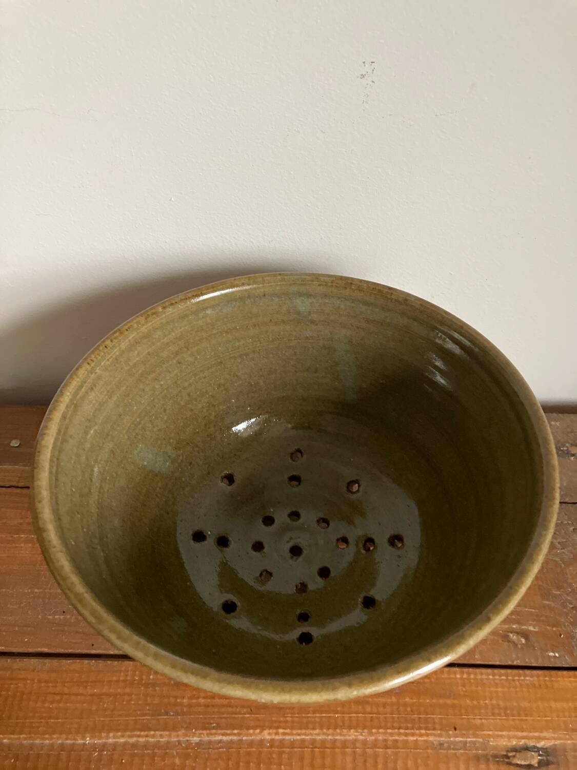 Stoneware dish strainer