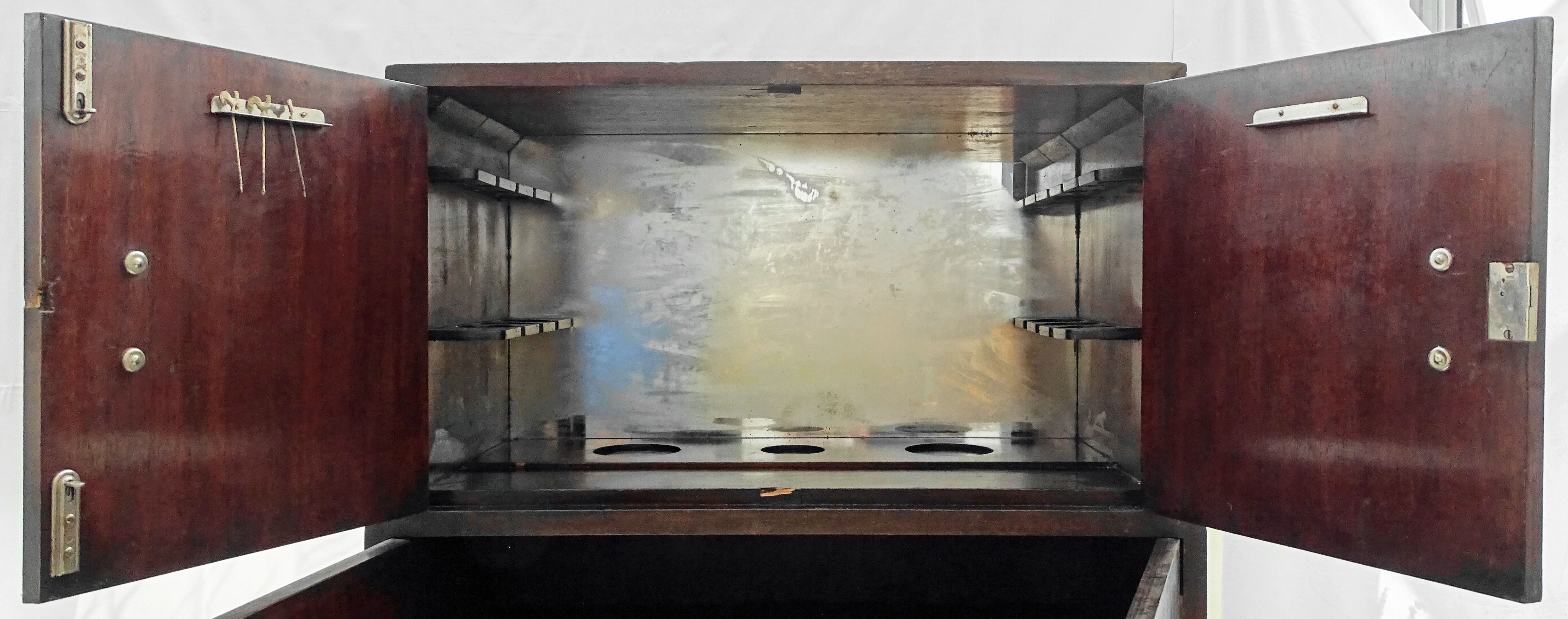 Meuble bar art nouveau