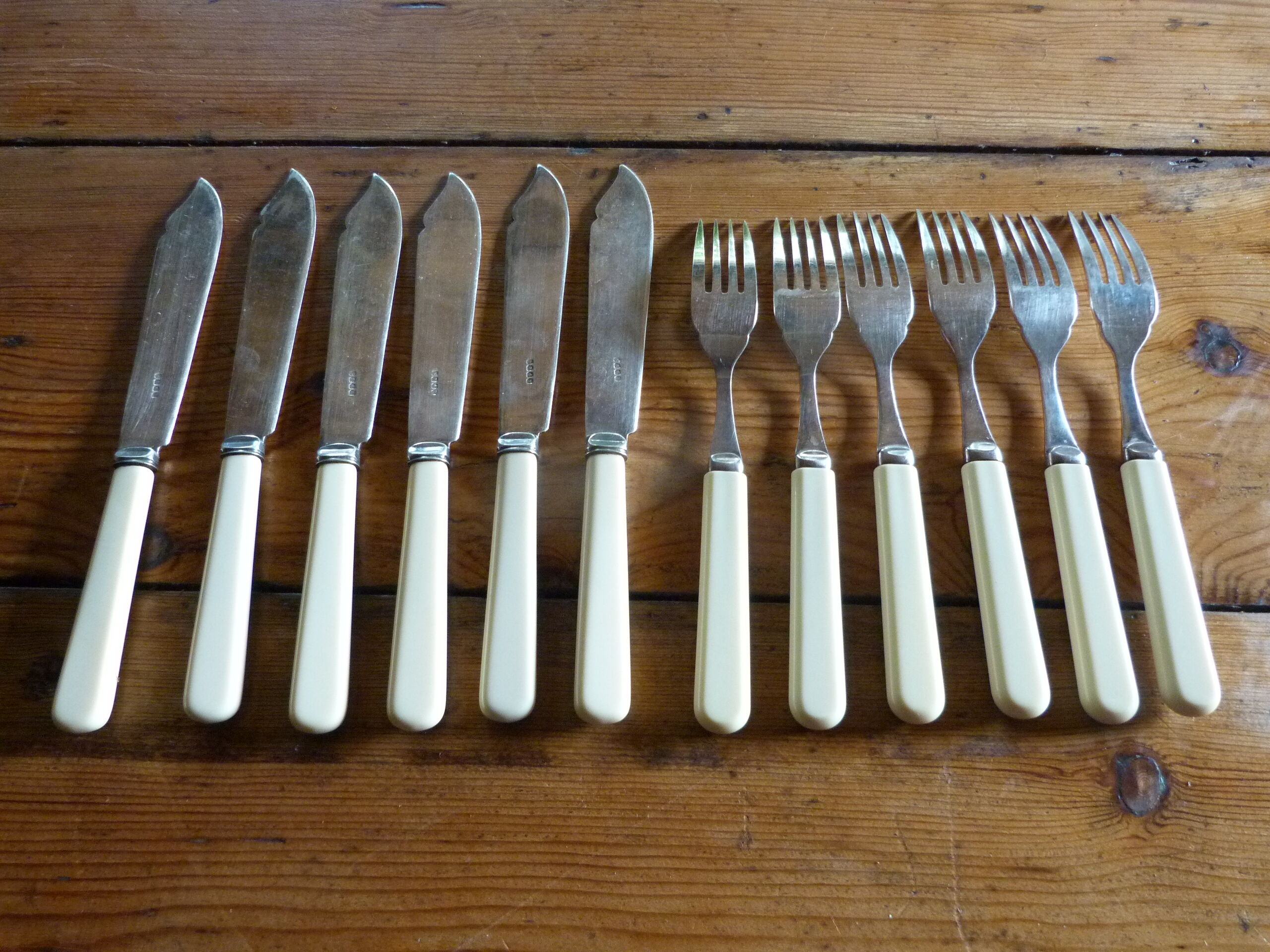 Bakelite fish cutlery silver metal old 1920/1930 6 forks and 6 knives