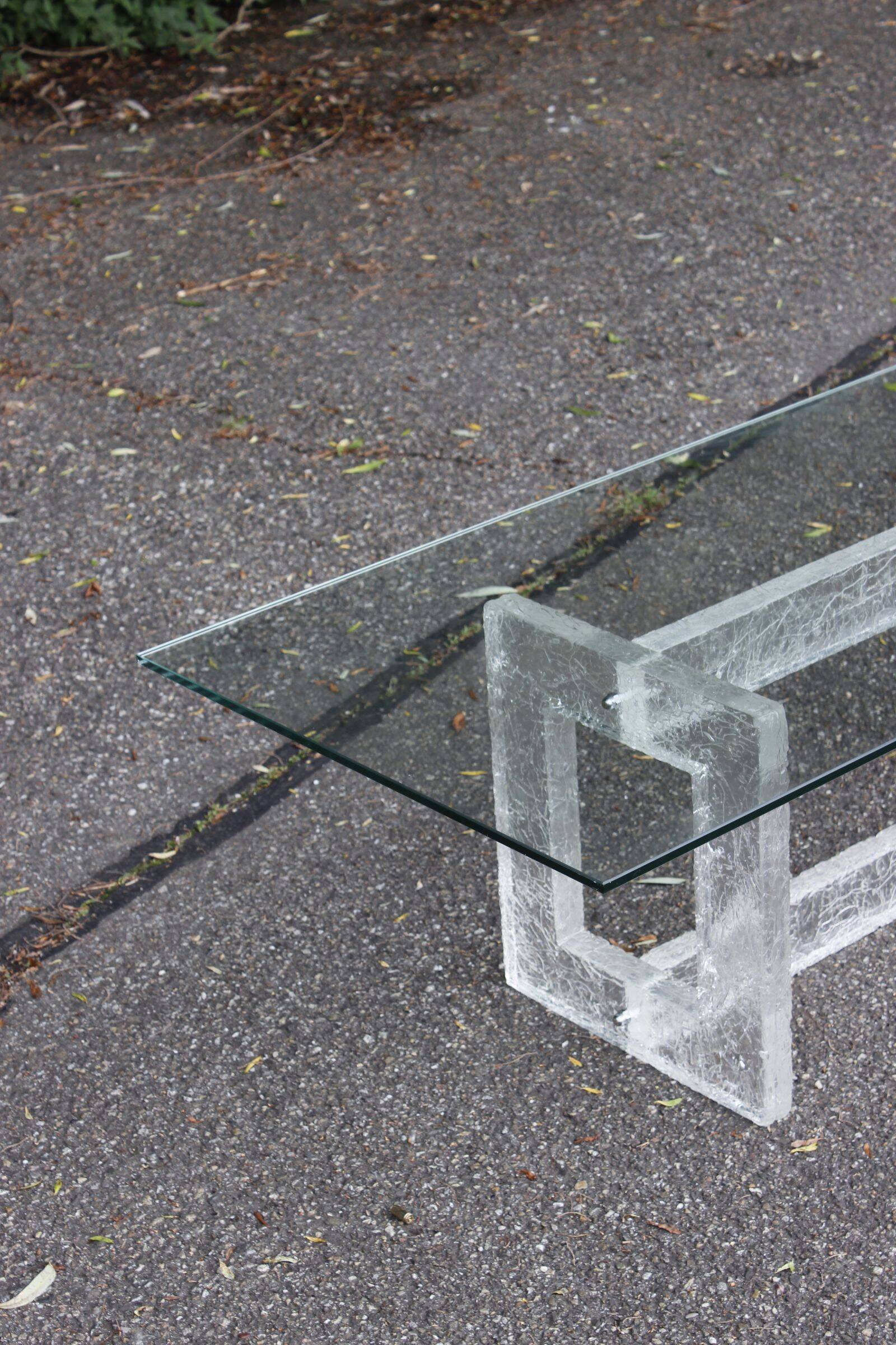 Vintage coffee table with frosted plexiglass base 1970s