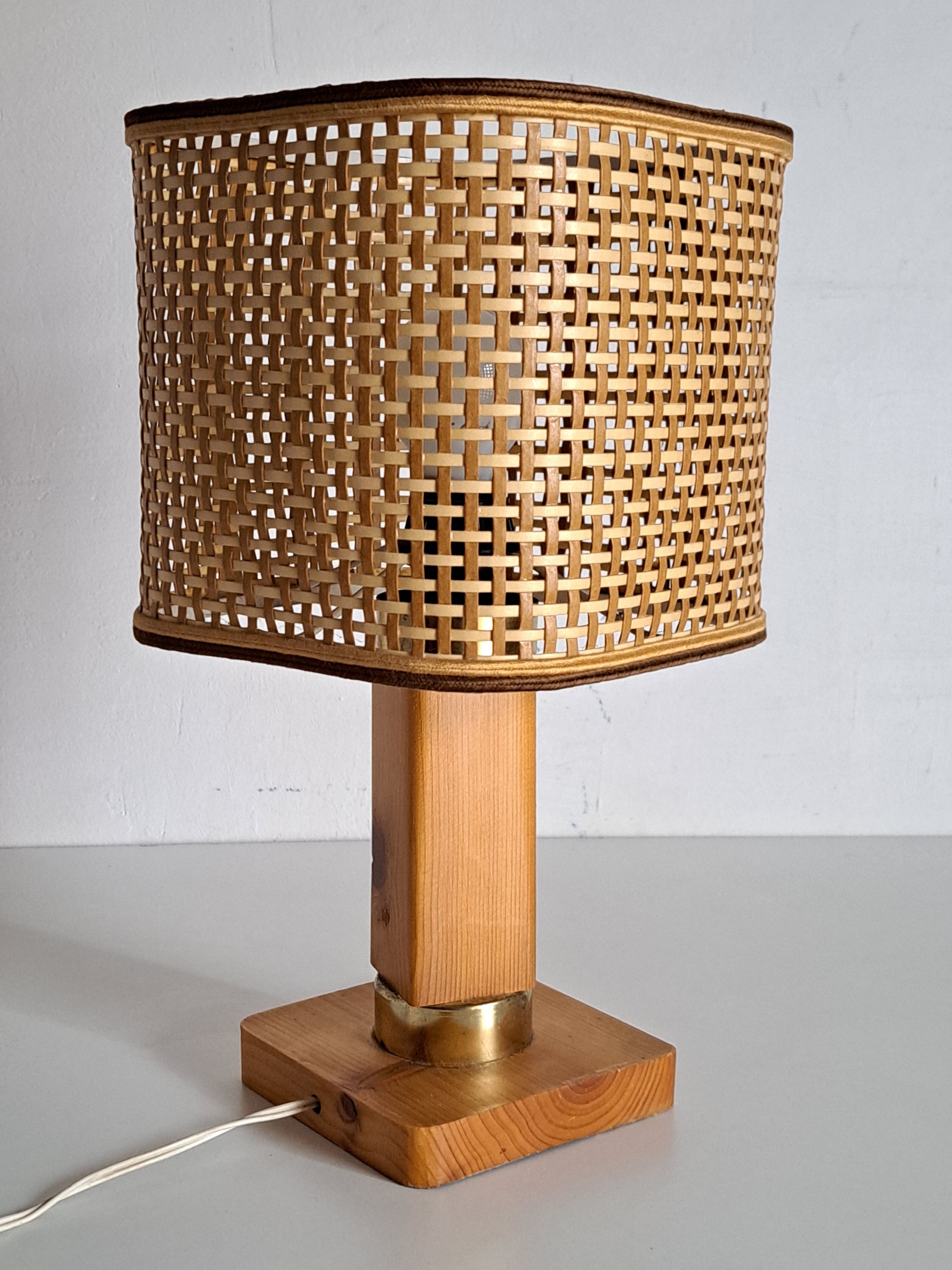Rattan and wood bedside lamp