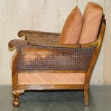 Three-piece bergère set in walnut, Chinoiserie style, from the 1920s, in need of restoration.