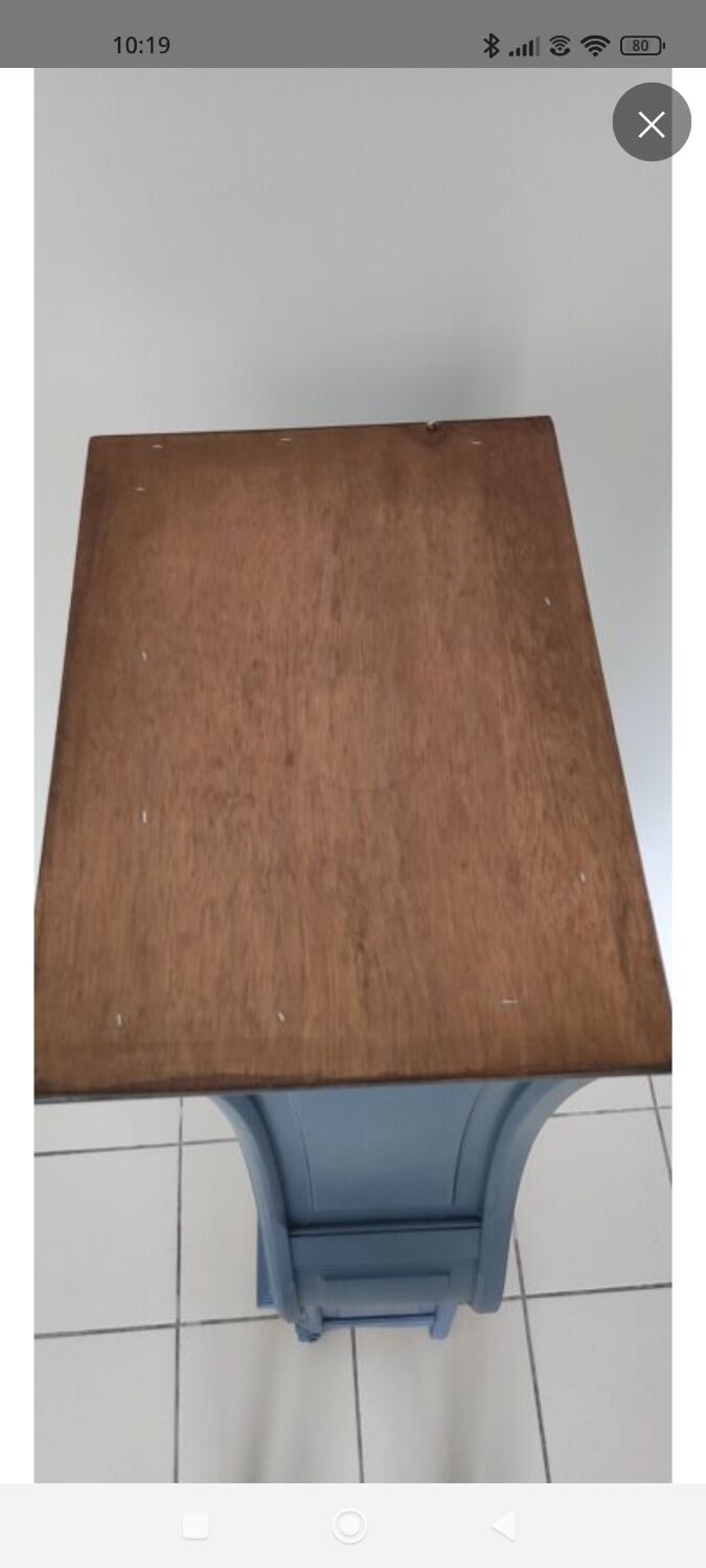 Comtoise shelf