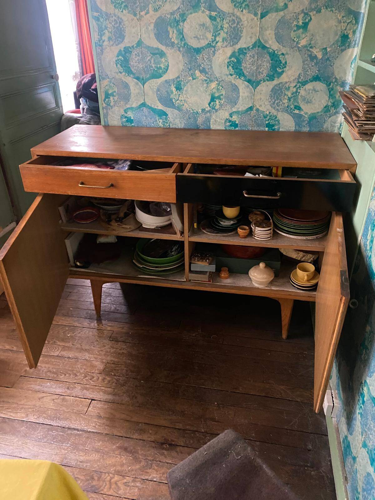 Vintage buffet