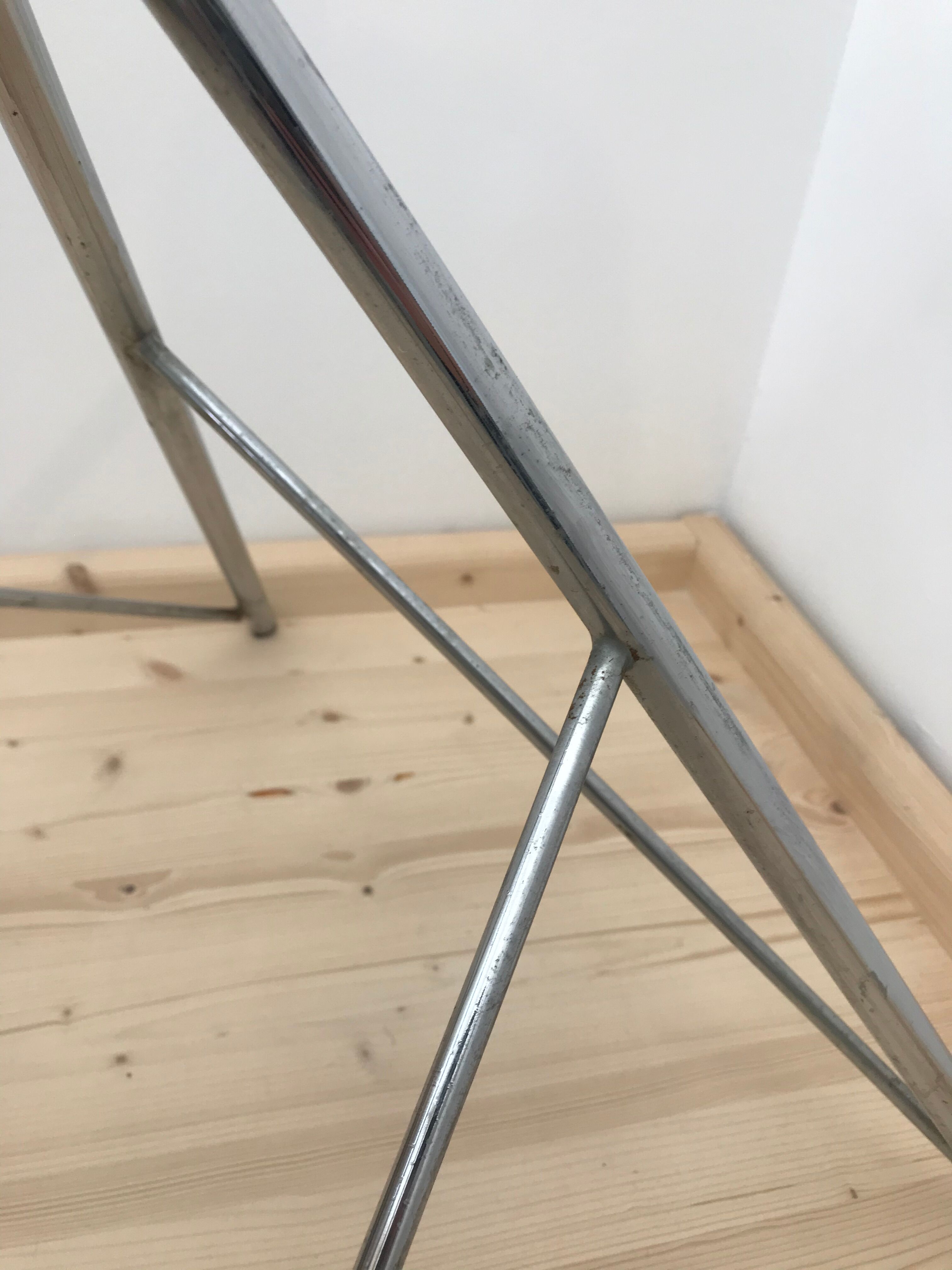 Wearing chrome parrot coat, black and multicolored balls