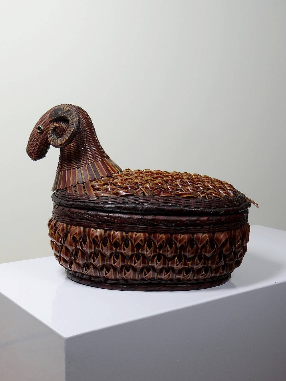 Vintage Woven Bamboo/Rattan Ram Box Shanghai Handicrafts China 70s