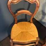 Lot of 2 old wooden chairs